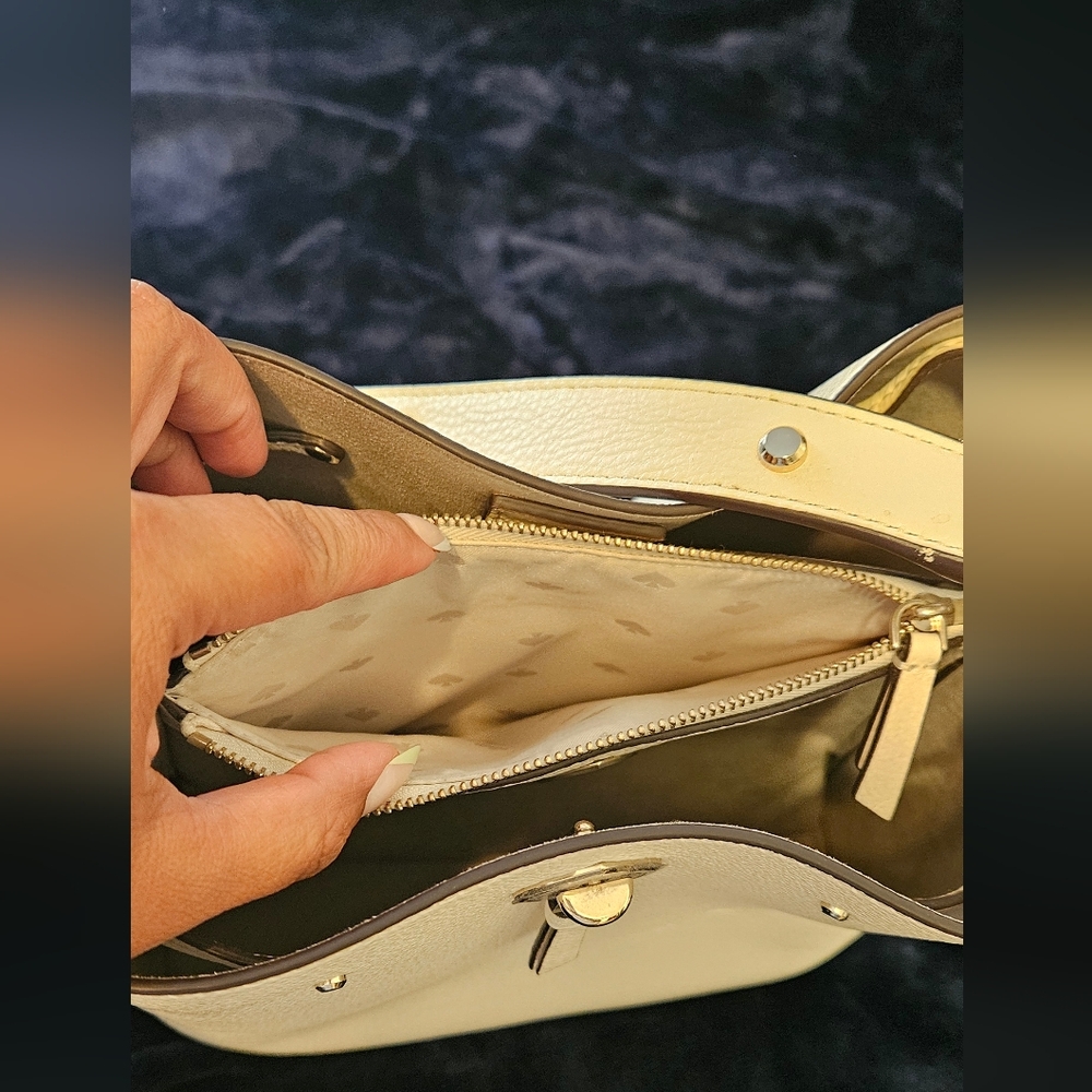 Kate Spade bucket bag - Picture 4 of 9